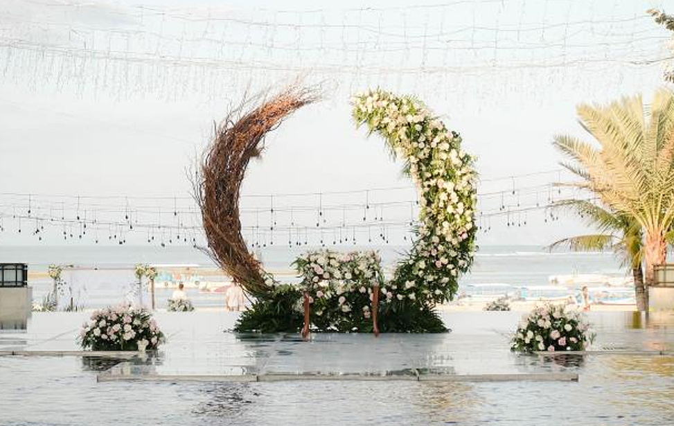 巴厘岛萨卡拉水台婚礼