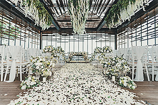 巴厘岛阿丽拉空中婚礼升级定制婚礼或晚宴布置
